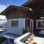 Haus Christina Apartment *